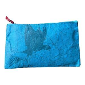 Emirates wildlife amenity kit pouch - macaw (sealed)